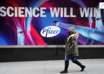 Kansas acusa a Pfizer de engañar al público sobre la vacuna COVID en una demanda (junio 2024)