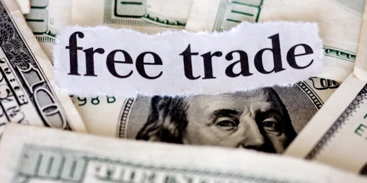 Ignorando los monopolios de patentes: la represalia del libre comercio contra Trump